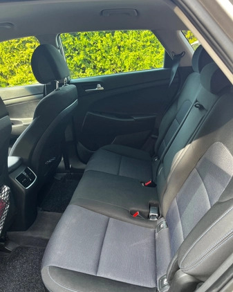 Hyundai Tucson cena 58000 przebieg: 264000, rok produkcji 2016 z Warszawa małe 92